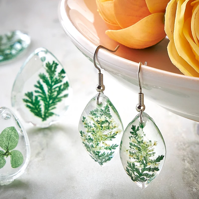 Blue Moon Studio™ UV Resin Craft White Dried Wildflower Mix