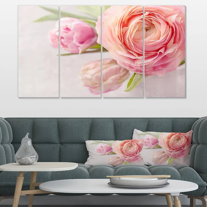 Designart - Full Bloom and Blooming Flowers