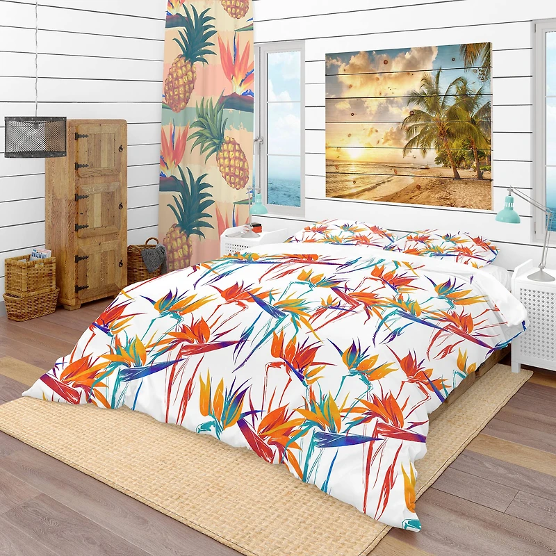 Designart 'Imprints Strelitzia Flowers Mix Repeat Pattern' Tropical Bedding Set
