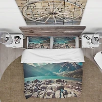 Designart 'Tatra Mountains Green water mountain lake' Landscapes Bedding Set