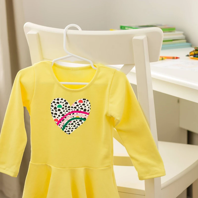 Cricut® Gingerbread Spice Holiday Vinyl & Iron-On Set