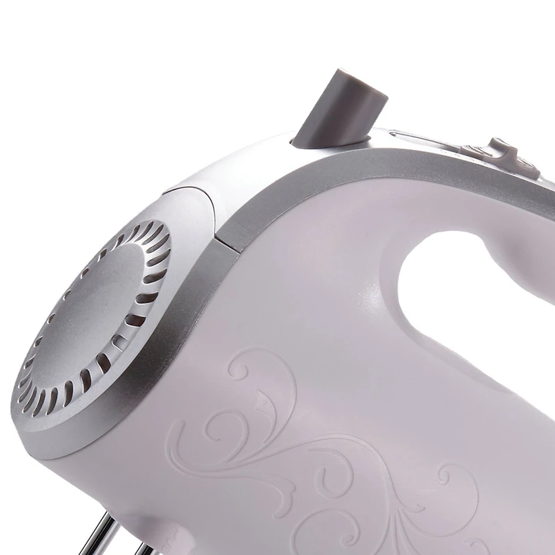 Brentwood White Lightweight 5-Speed Electric Hand Mixer