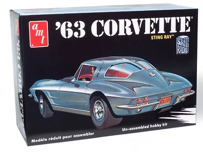 AMT® 1963 Chevy Corvette® Sting Ray™ 1:25 Scale Model Kit