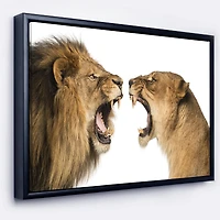Designart - Lion and Lioness Roaring