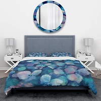 Designart 'Abstract Blue Flower Petals' Geometric Bedding Set
