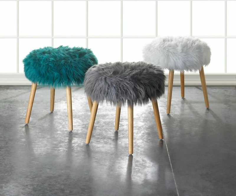 17.25" Turquoise Faux Fur Stool