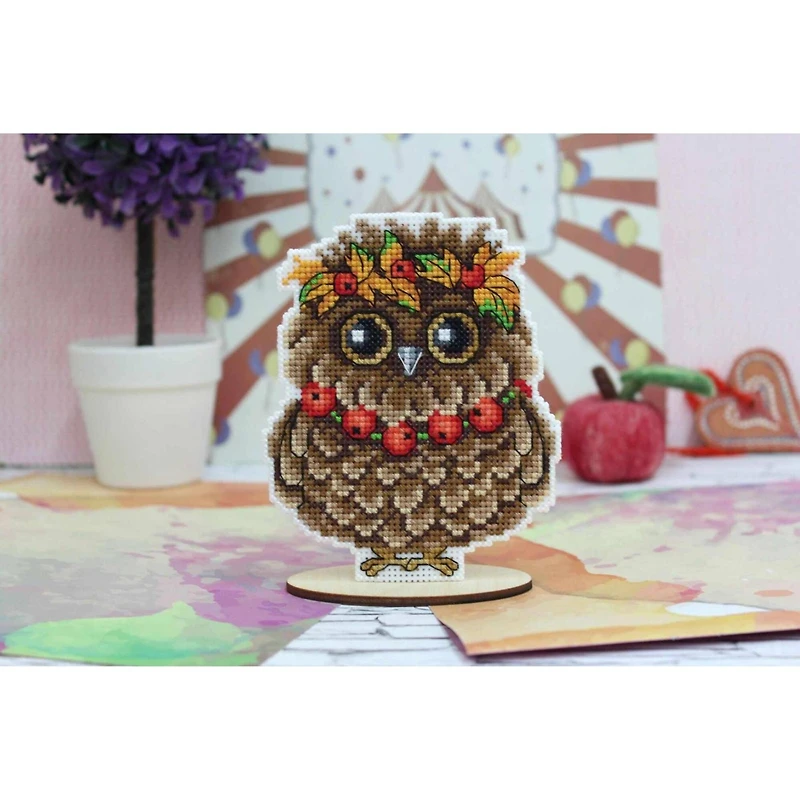 MP Studia Autumn Owl Plastic Canvas Counted Cross Stitch Kit