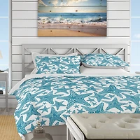 Designart 'Pattern of Blue Starfish' Coastal Bedding Set