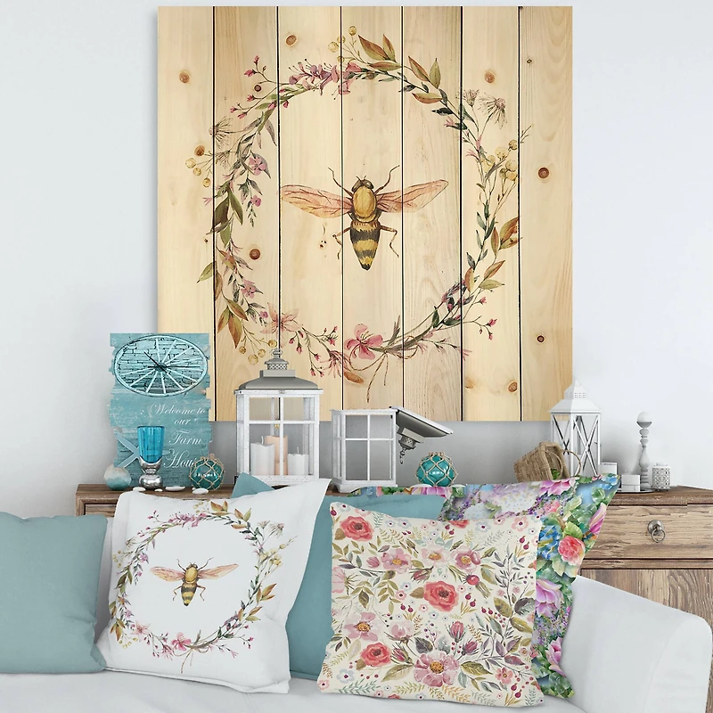 Designart - Bee In Wildflowers Wreath