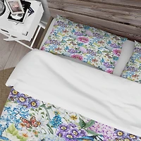 Designart 'Blue Bird And Blue and Purple Blossoming Flowers' Floral Bedding Set