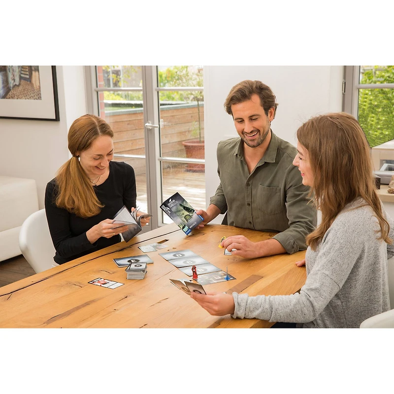 Thames & Kosmos Adventure Games: Monochrome Inc.