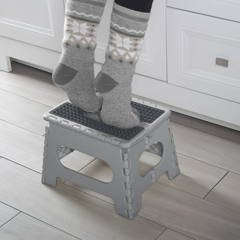 Simplify 9" Anti-Skid Folding Step Stool