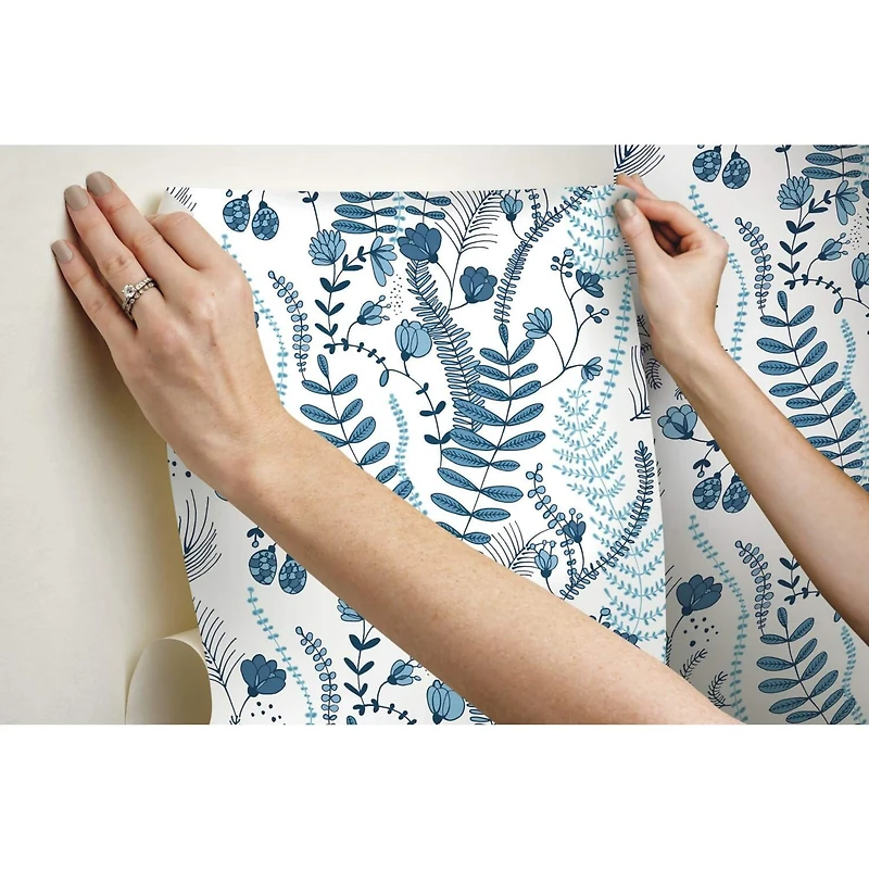 RoomMates Verso Peel & Stick Wallpaper