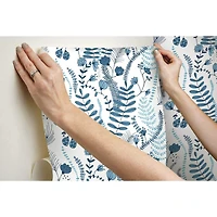 RoomMates Verso Peel & Stick Wallpaper