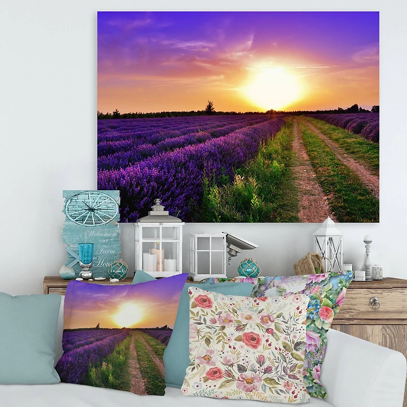 Designart - Lavender Field At Dawn II