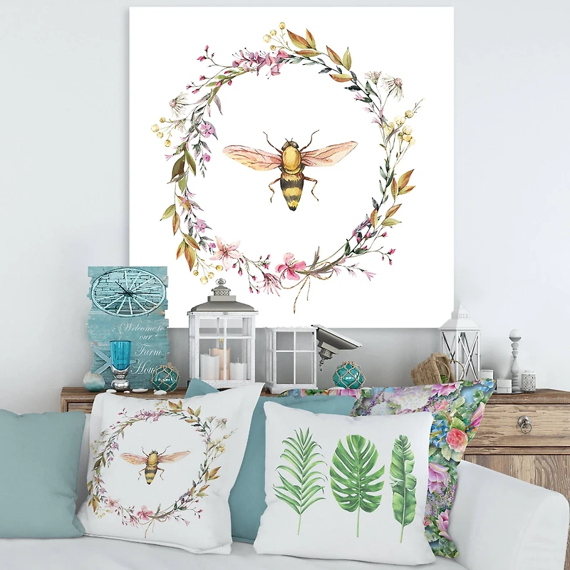 Designart - Bee In Wildflowers Wreath