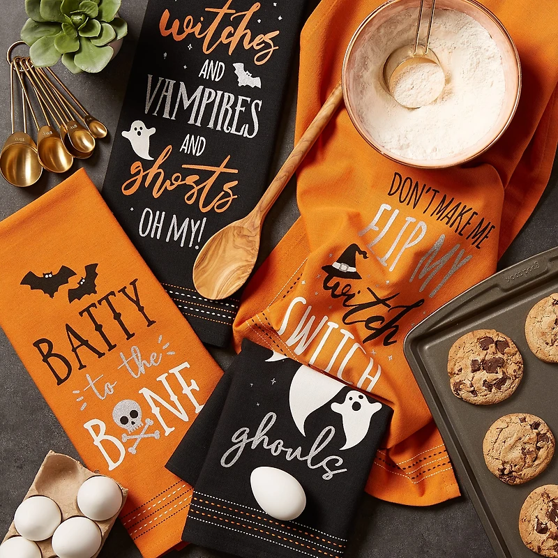 DII® Spooky Sayings Printed Halloween Happy Haunting Wicked Treats Dishtowels Set
