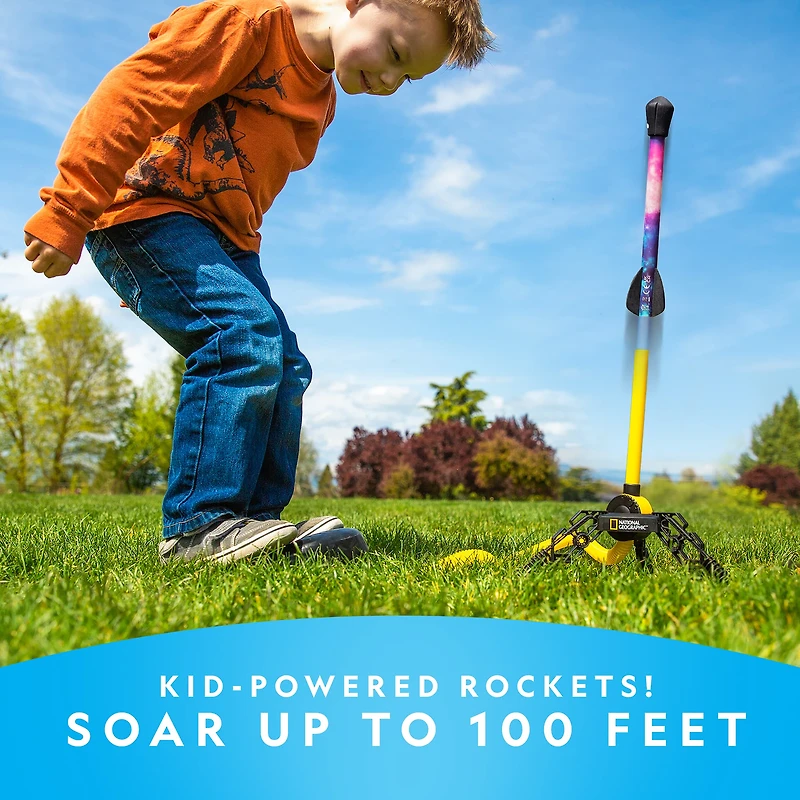 National Geographic™ Light-Up Air Rockets Activity Set