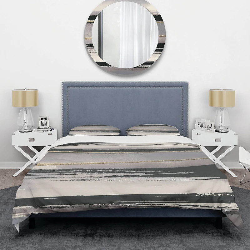 Designart 'Glamorous Morning Fog III' Glam Bedding Set