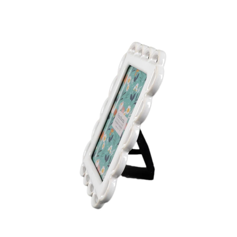 Flora Bunda 5" x 7" Scallop Edge Ceramic Photo Frame