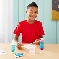 National Geographic™ Amazing Worms Chemistry Kit