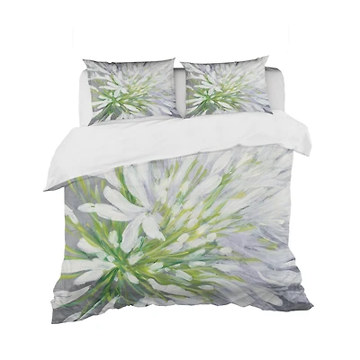 Designart 'Flower Cleome Splash II' Cottage Bedding Set