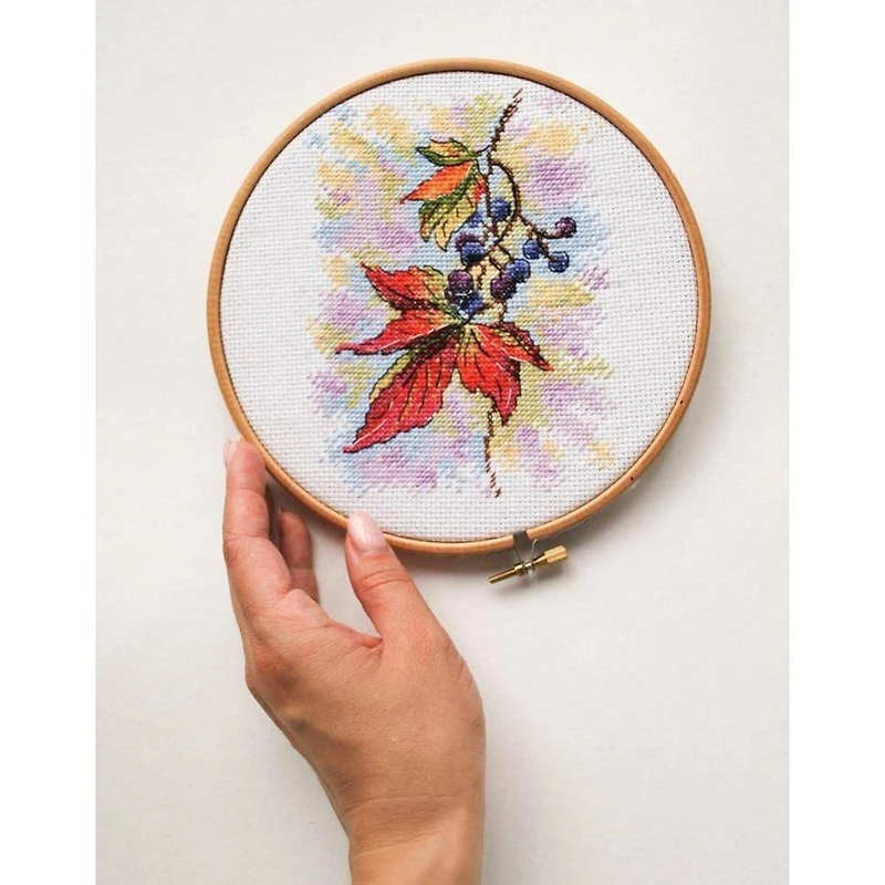 MP Studia Fragrant Vine Cross Stitch Kit