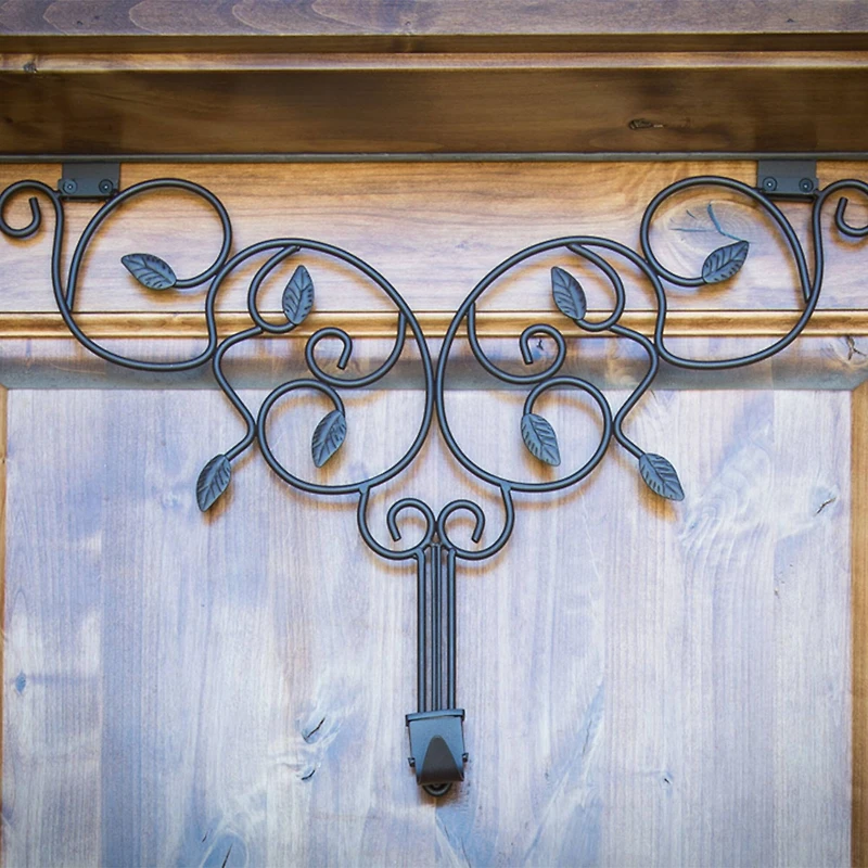 Village Lighting Adjustable Ivy Wreath Hanger