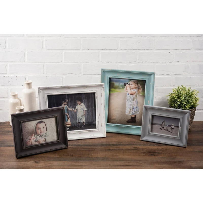 DII® Blue Distressed Farmhouse Frame
