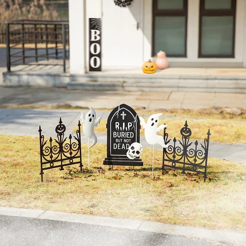 Glitzhome® 24" 5-Piece Halloween Metal Graveyard Yard Stake Set