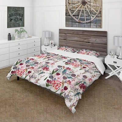 Designart 'Beautiful Floral Pattern with Spring Flowers' Cabin & Lodge Bedding Set