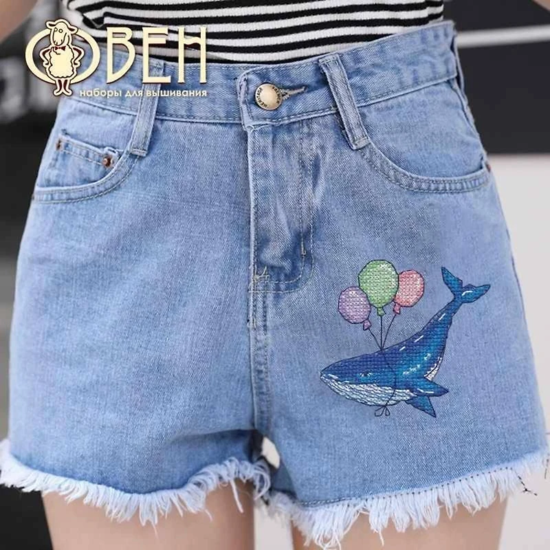 Oven Whale Cross Stitch Kit