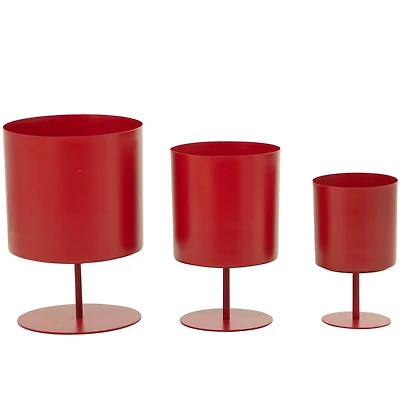 The Novogratz Red Metal Planter with Pedestal Base Set