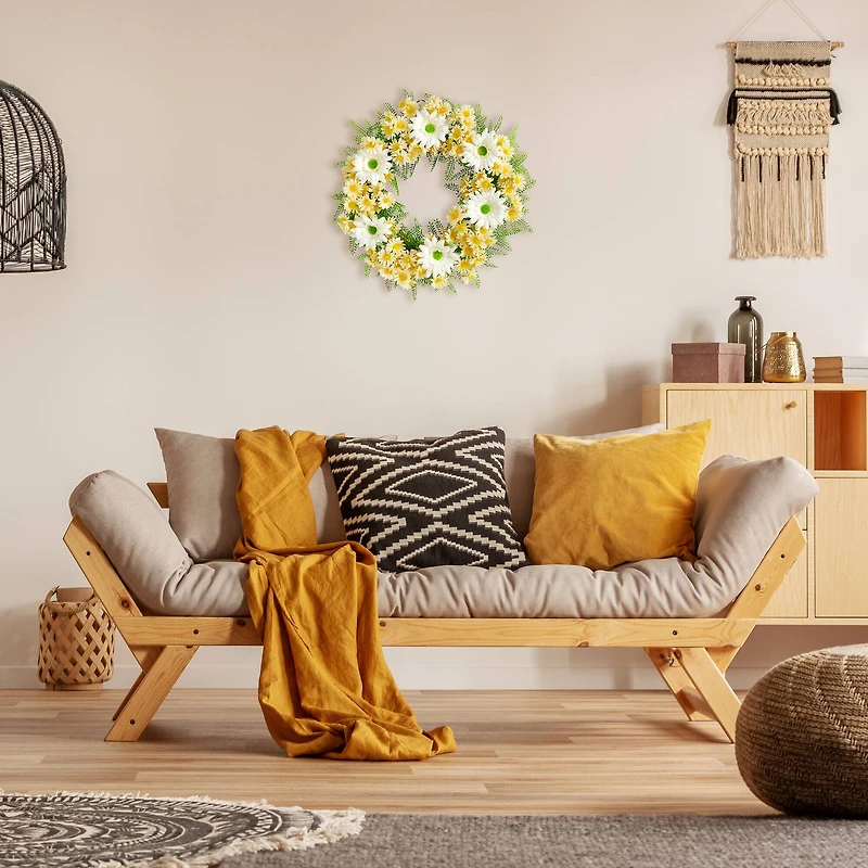 21" Mixed Daisy Wreath