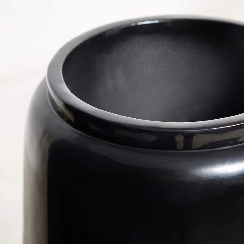 30" Black Modern Vase