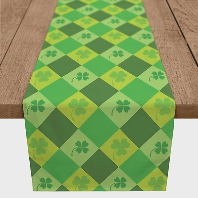 St. Patrick's Day Diamond Argyle Clover Twill Table Runner