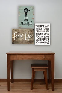Stupell Industries The Best Rustic Things Farmhouse Wall Plaque