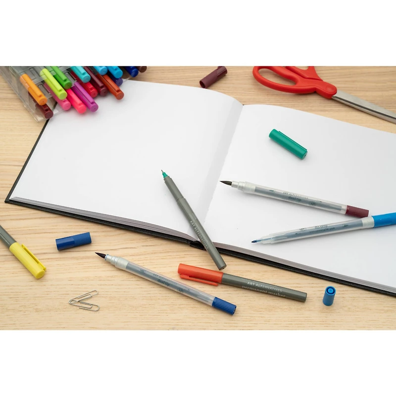 Art Alternatives Gold Fine Permanent Marker Set