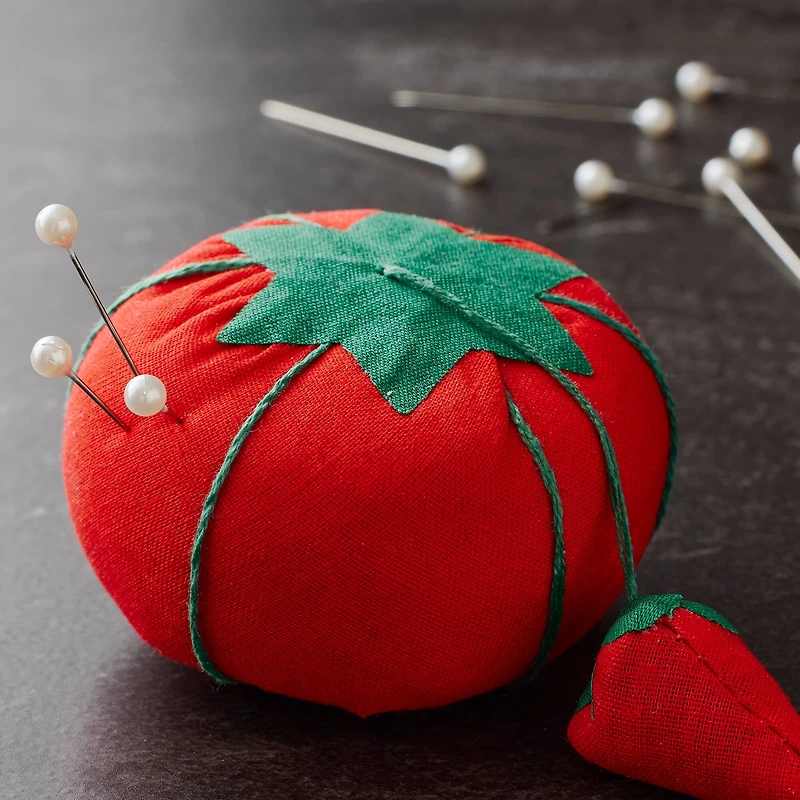 Tomato Pin Cushion by Loops & Threads™