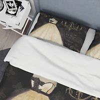 Designart 'French chandeliers Couture III' Glam Bedding Set