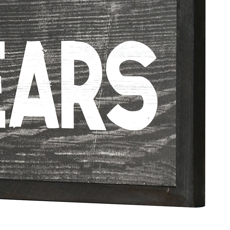 American Art Décor™ 36" Don't Feed The Bears Wood Novelty Wall Sign