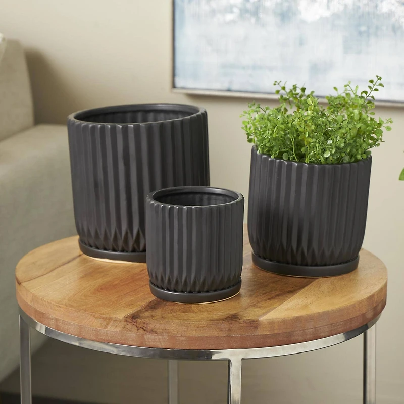 Black Ribbed Textured Ceramic Planter Set