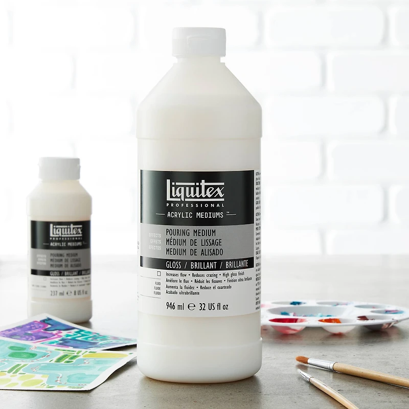 Liquitex® Pouring Medium