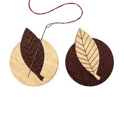 Wonderland Crafts Leaf Double-Sided Magnetic Needle Holder
