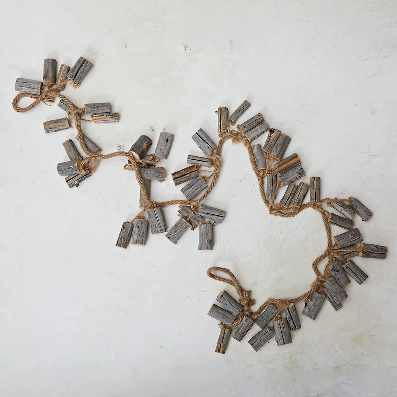 Hello Honey® 6ft. Gray Reclaimed Driftwood Garland