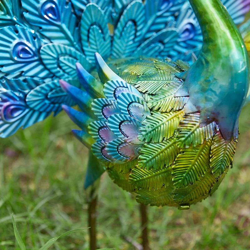 Glitzhome® 28.75" Metal Tail Spread Peacock Garden Statue with Stakes