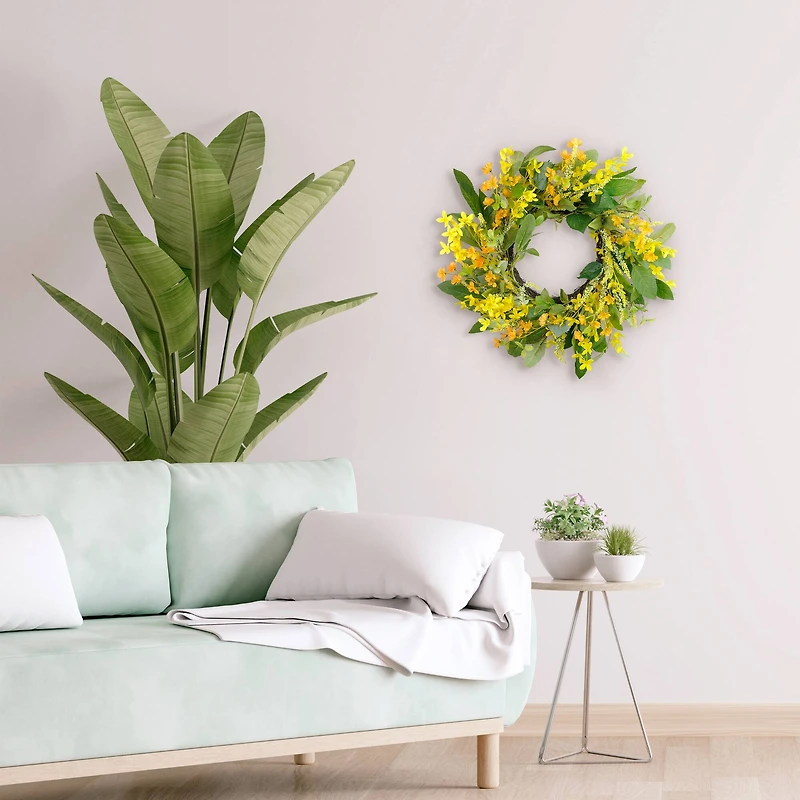 24" Yellow Spring Winter Jasmine Floral Wreath