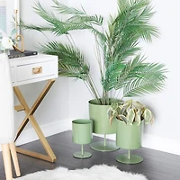 The Novogratz Green Modern Metal Planter Set