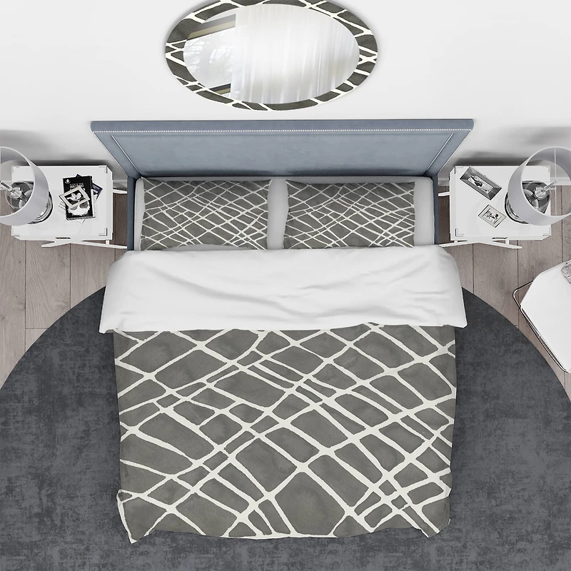 Designart 'Minimalist Graphics V' Geometric Bedding Set