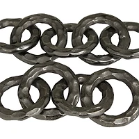 CosmoLiving by Cosmopolitan 12.8" Black Aluminum Chain Sculpture Set